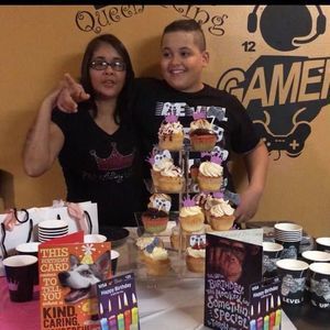 Meet your Posher, Camille